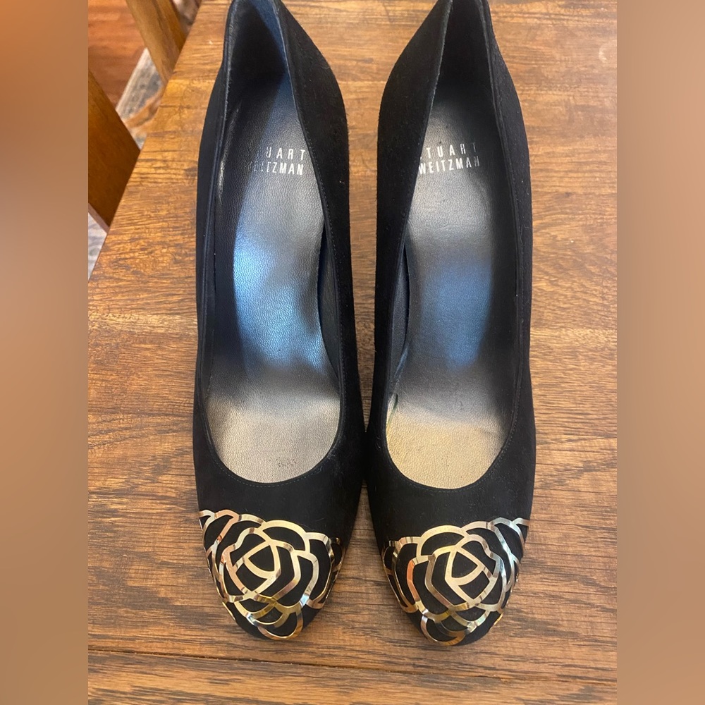 Stuart Weitzman Black Pumps with Gold Floral Toe Detail